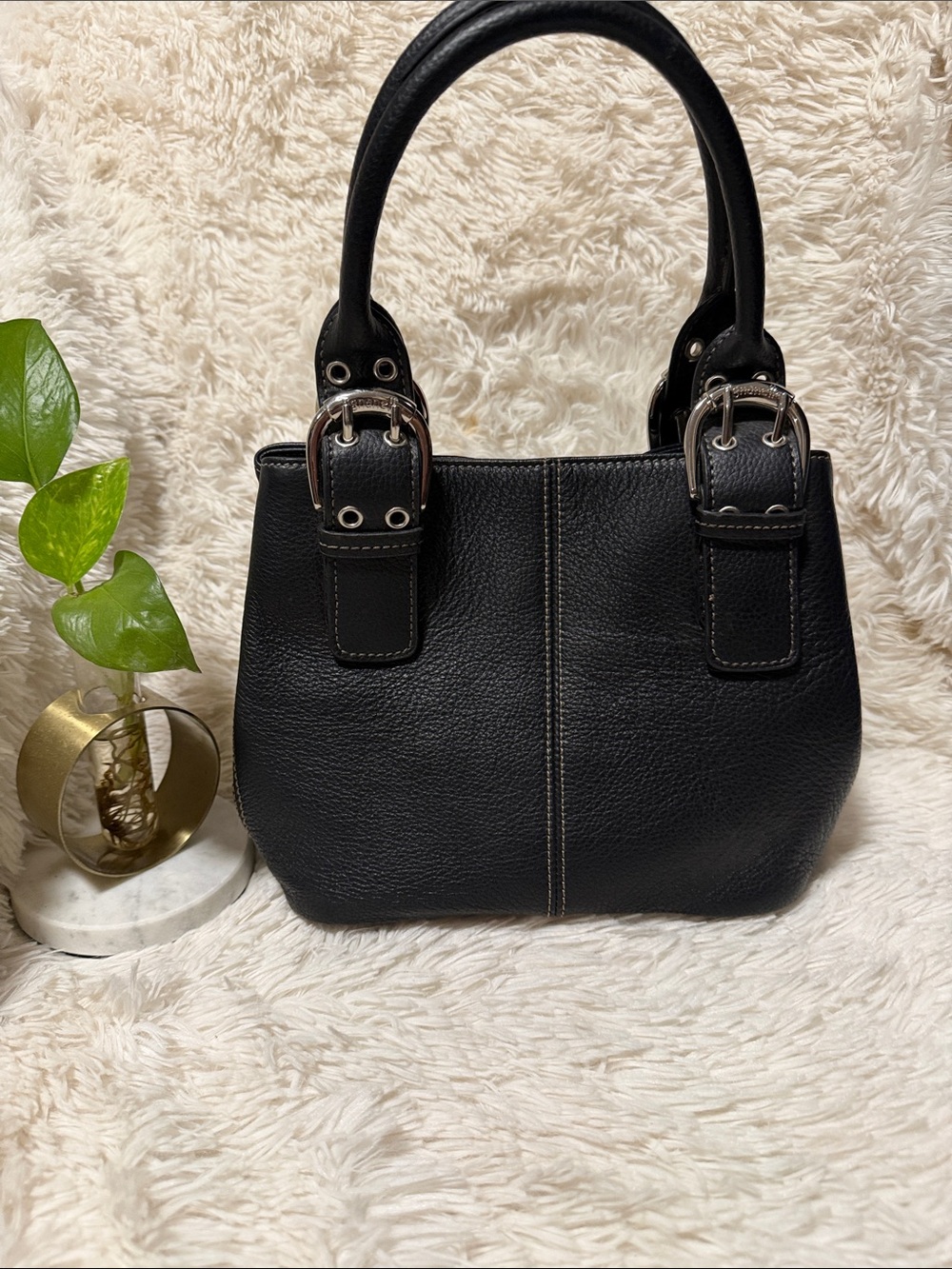 NEW!! Tignanello black leather handbag silver-tone buckle double handle design